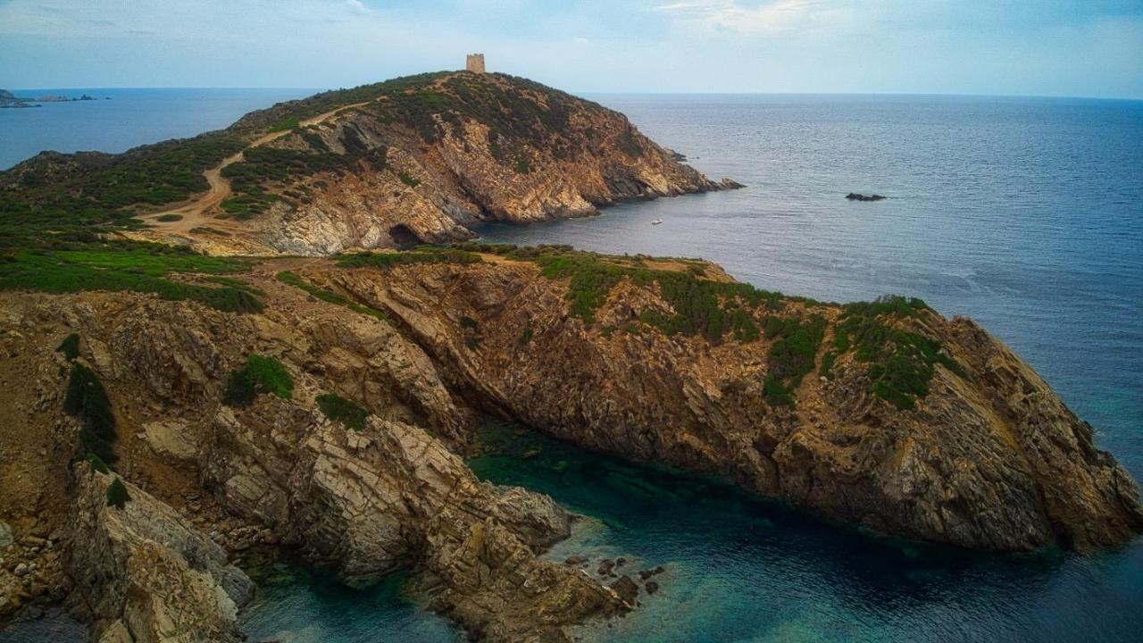 Отель Beni Benius Теулада Экстерьер фото